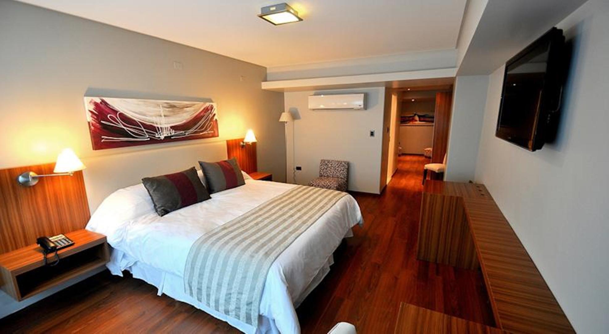 Hotel Bicentenario Suites & Spa Сан-Мігель-де-Тукуман Екстер'єр фото